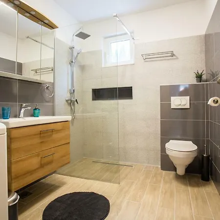 Cozy Coastal Gama Apartament *