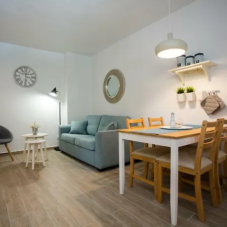Cozy Coastal Gama * سبليت